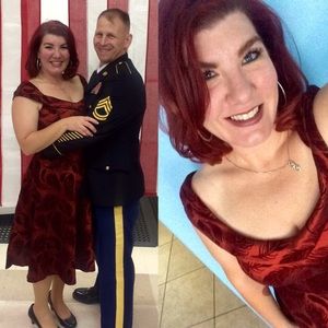 Voodoo Vixen Wine Peacock feathered flock dress-L